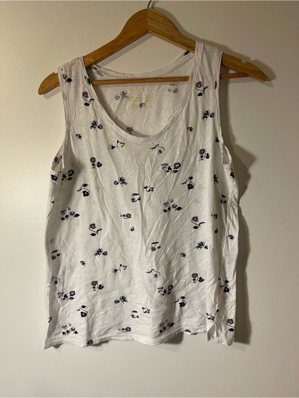Old Navy White Purple Floral Slub Knit Scoop Neck Tank Top L